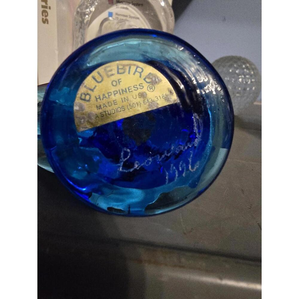 Vtg BLUE BIRD OF HAPPINESS 1996 Blue Paperweight Collectible Leo Ward Signed - Picture 2 of 2